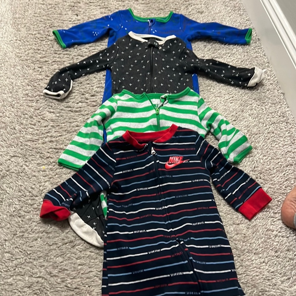 6-9 month footie pack - used and in great condition